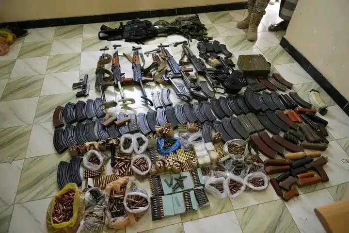 Second Division Quwat Dira' Al-Watan affirms the continuation of the disarmament campaign in Sayun and the towns of Wadi Hadramout. 1 IMG COM ٢٠٢٦٠٥٠٧٠١٣٢١٤٦٧٢19